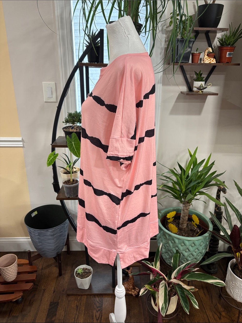 Women’s Pink Striped Zip Front Top size XL - Picture 2 of 4
